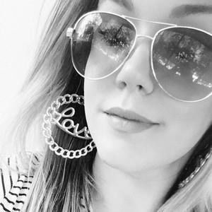 Meet your Posher, Ainslee